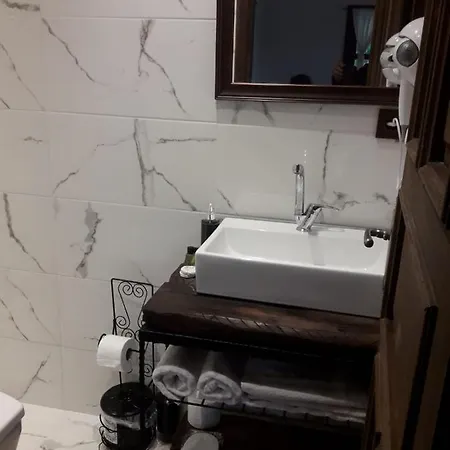 بيت للعطل House With Backyard And Winter Garden In Agva *
